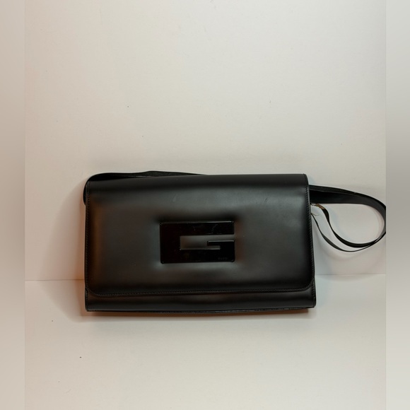 Gucci Vintage 90s “G” Logo Matte Leather Shoulder Bag PROJECT